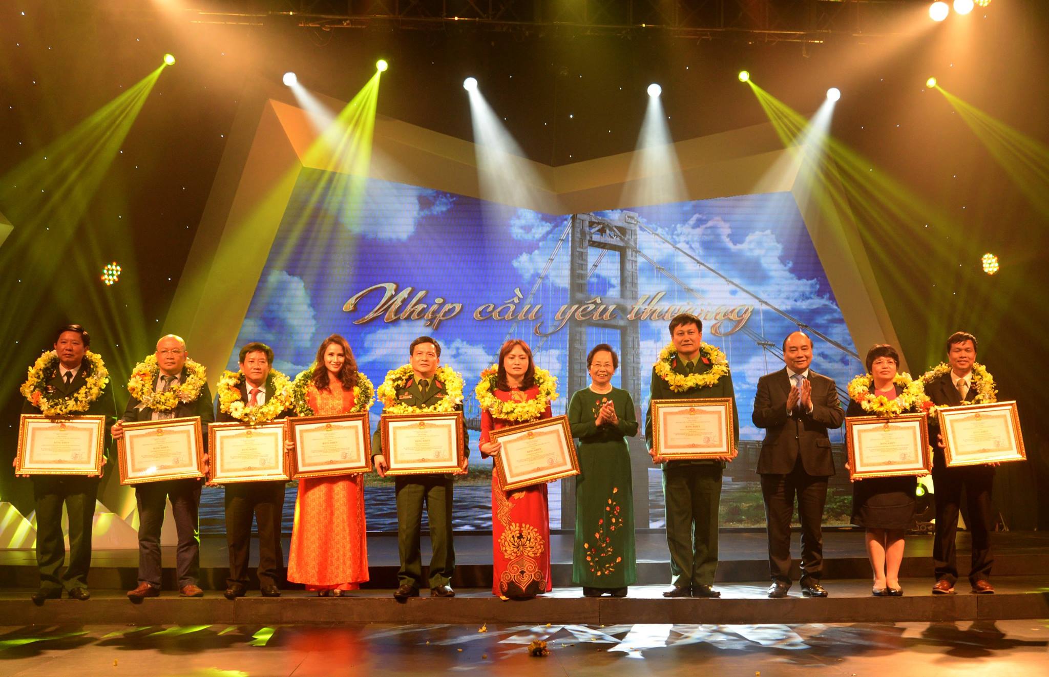 Công ty Cổ phần Xây dựng Công nghiệp Quang Trung tự hào nhận Giải thưởng Hồ Chí Minh về Khoa học - Công nghệ